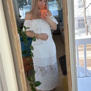 Elegant Off-Shoulder White Lace Dress